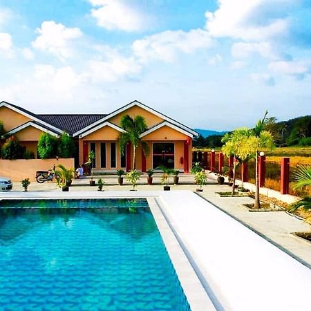 Nahdhoh Langkawi Resort Pantai Cenang  Esterno foto