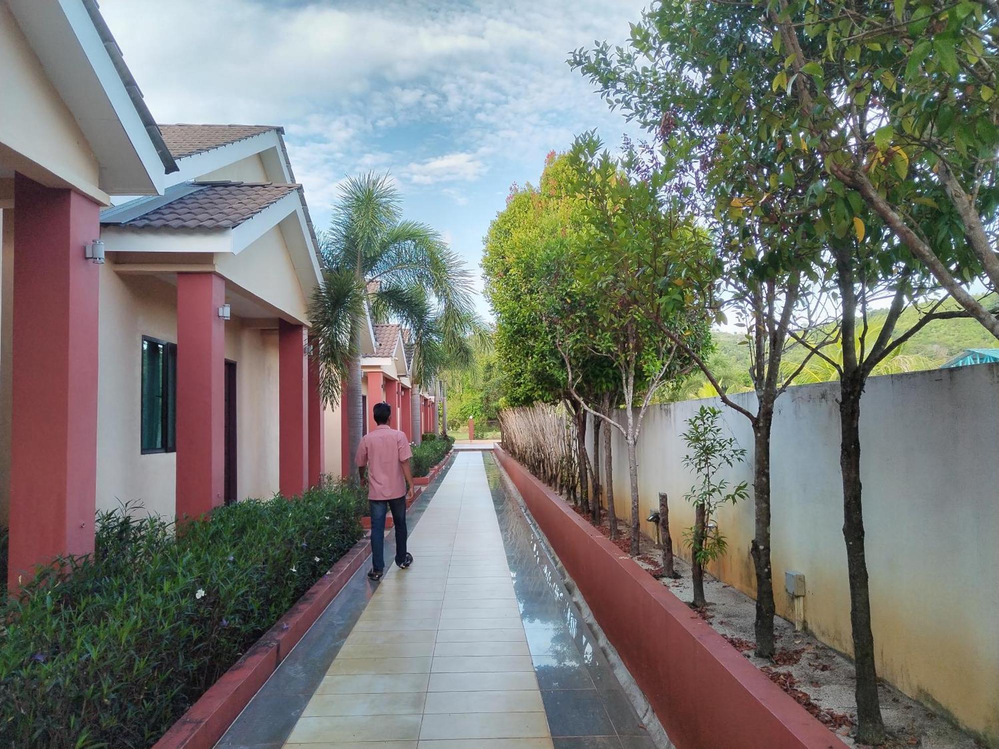 Nahdhoh Langkawi Resort Pantai Cenang  Esterno foto